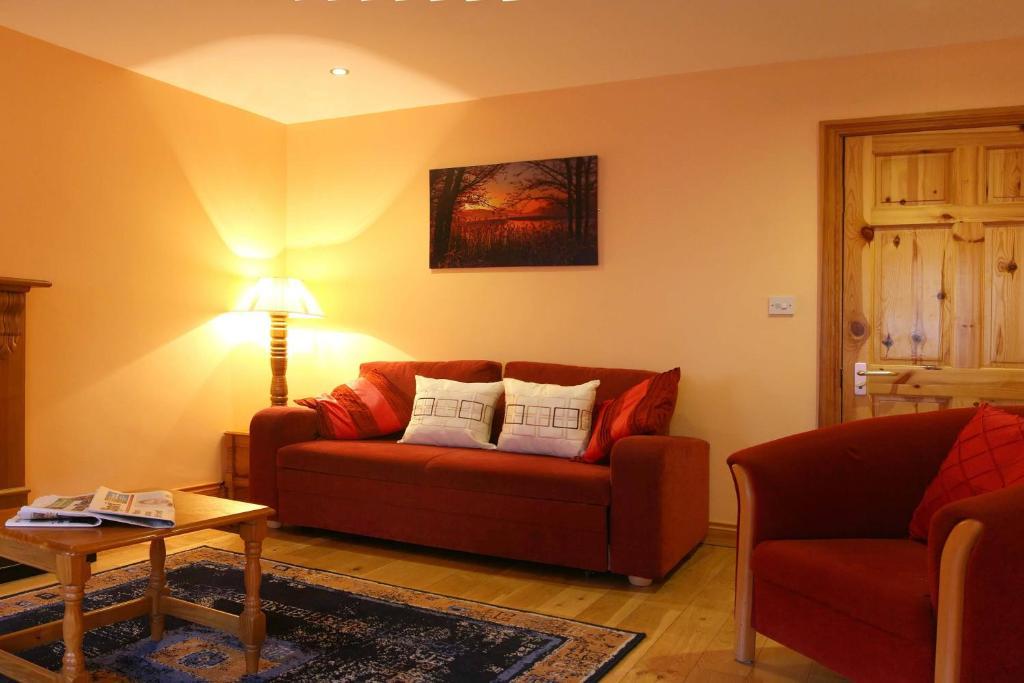 Mccarthy'S Lodge B&B *